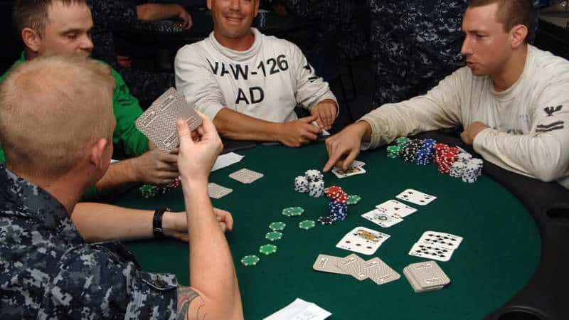 Hướng dẫn chi tiết cách chơi Poker mu88